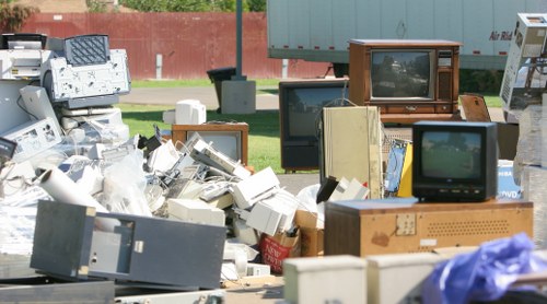Commercial builders waste disposal process in Mottingham