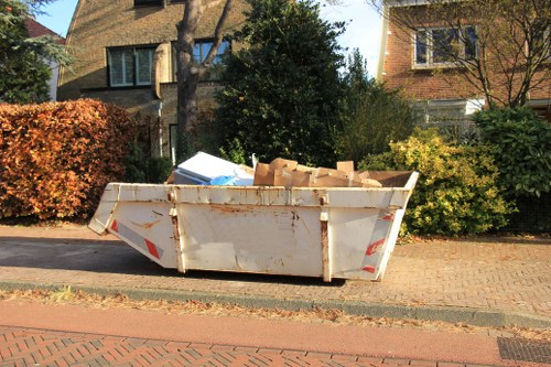Mottingham flat clearance service van
